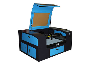 Machine de gravure de coupe de graveur de laser de CO2 de métier d'art avec le tube du laser 50w
