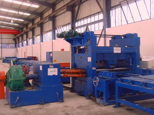 La norme a coupé à la ligne de longueur, machine laminée à chaud de poteau léger d'acier doux pour 6m 8m 14m