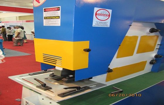 Machine hydraulique de serrurier de poinçon et de cisaillement, coupe de machine de Polonais léger 25mm maximum