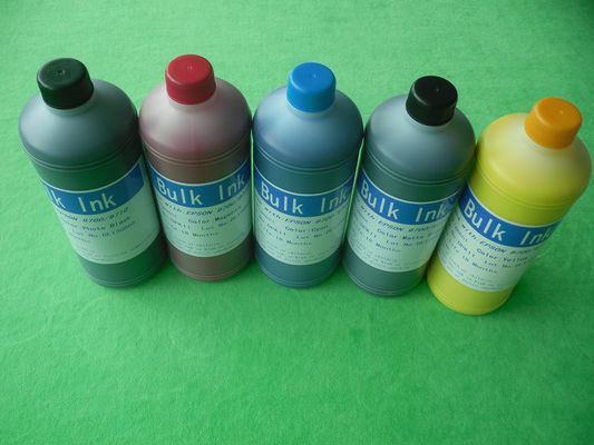 Format large d'Epson d'encre compatible à base d'eau de colorant dans des couleurs de C M Y PBK