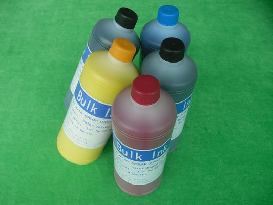 Format large d'Epson d'encre compatible à base d'eau de colorant dans des couleurs de C M Y PBK