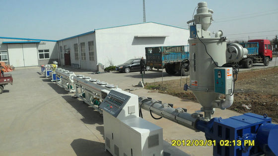 Ligne en plastique d'extrusion de PP/PE, machine en plastique d'extrusion de 16-1600mm